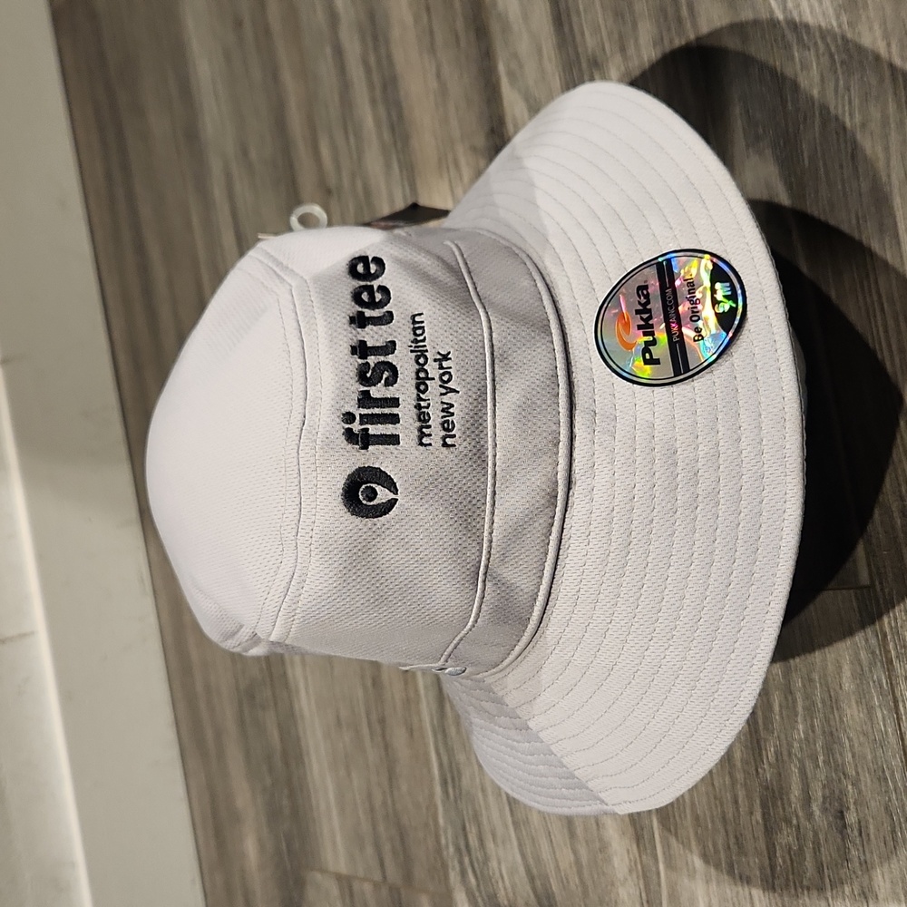 NWT Pukka First Tee Metropolitan New York Women's sz S/M Hat